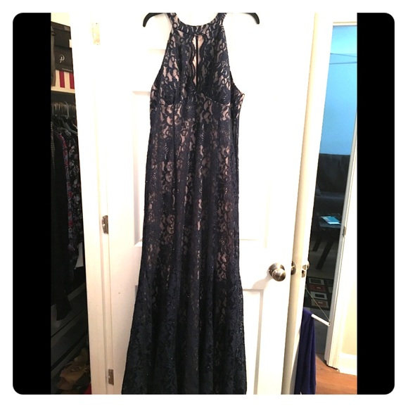 Formal Dress - Picture 1 of 2